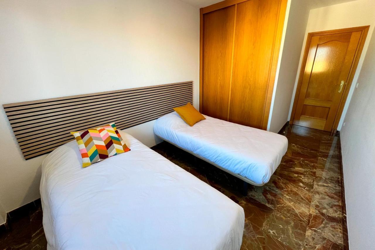 Apartamentos Zaragoza 3000 Kültér fotó